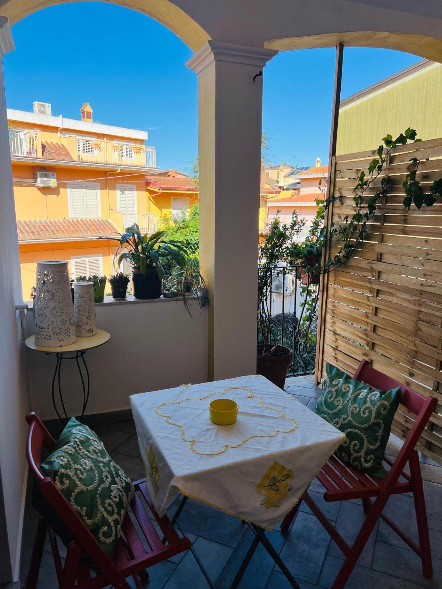 Bed And Breakfast Le Petunie Bari Sardo Exteriör bild