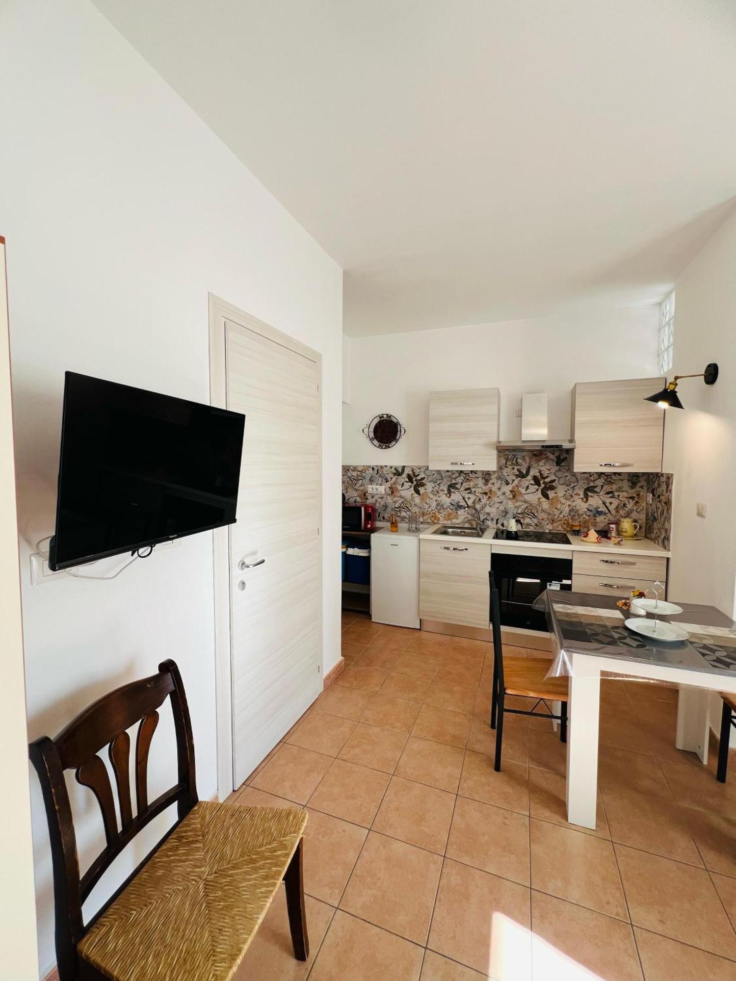 Bed And Breakfast Le Petunie Bari Sardo Exteriör bild