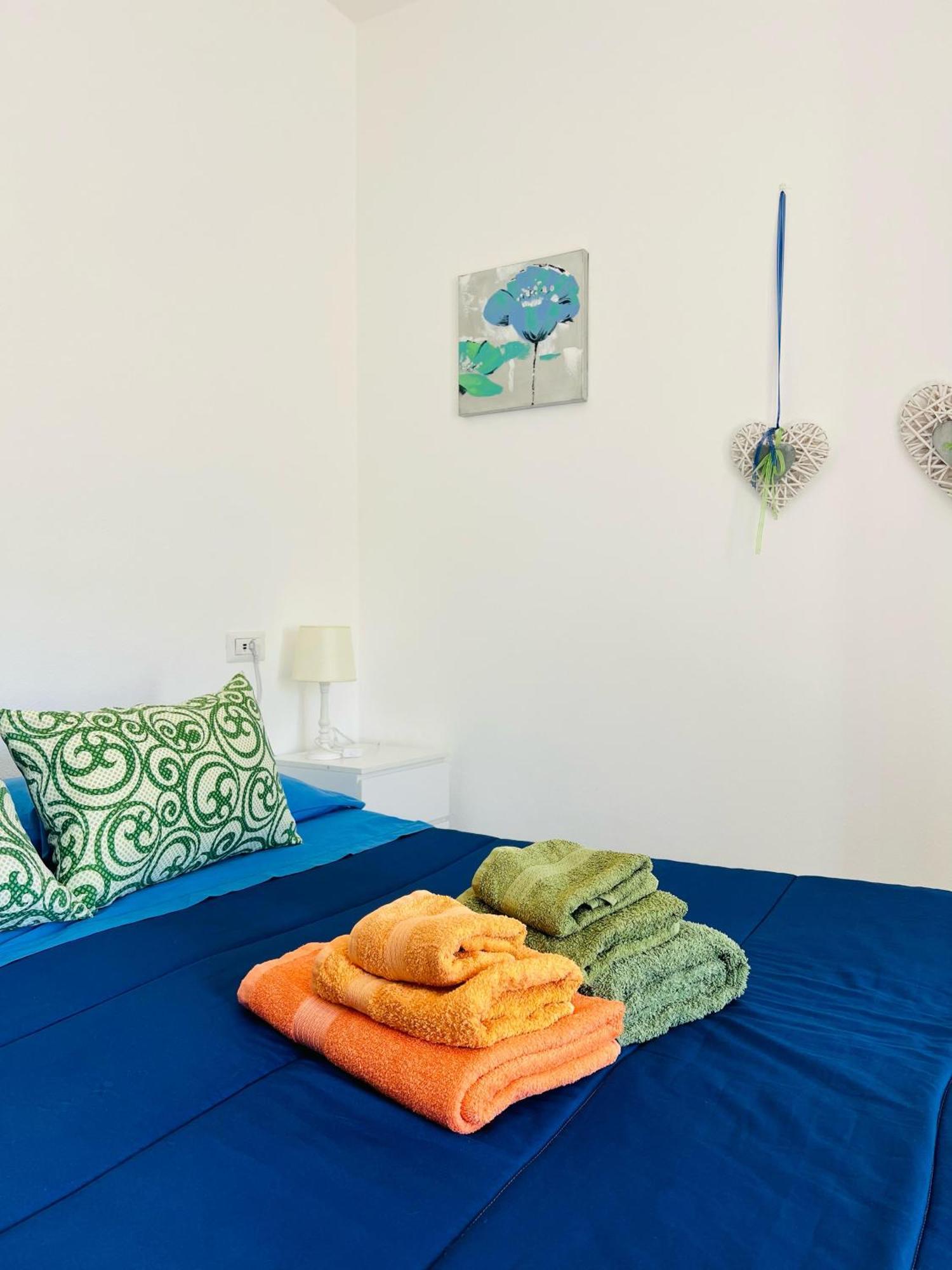 Bed And Breakfast Le Petunie Bari Sardo Exteriör bild